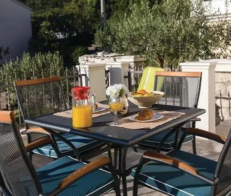 아파트 Jurkovic 3 *