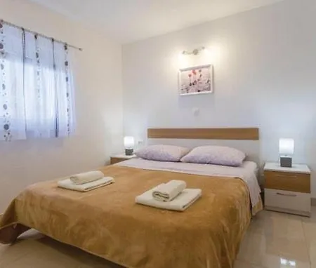 Jurkovic 3 아파트 코마르나