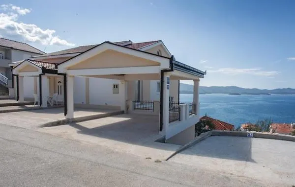 Jurkovic 3 Appartement Komarna